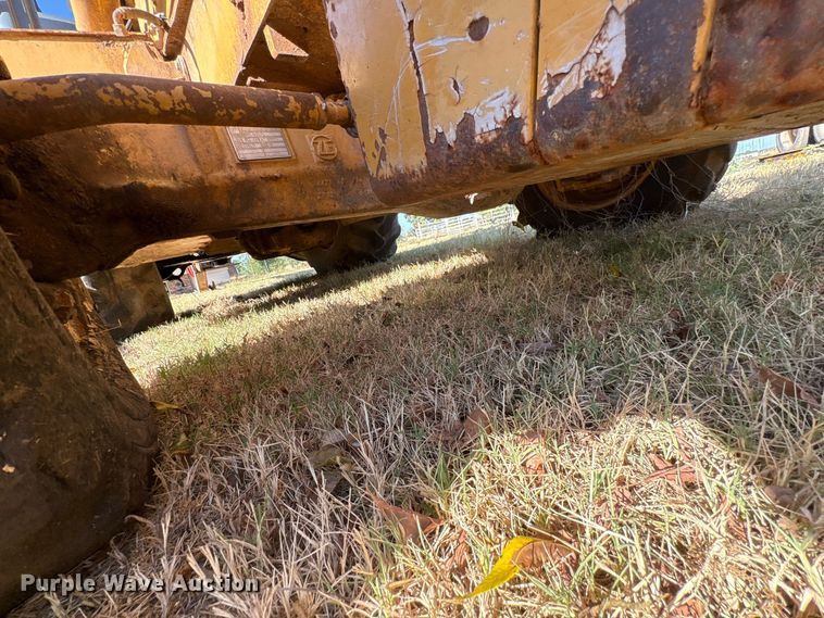 image for item EX0018 2012 John Deere 310J backhoe