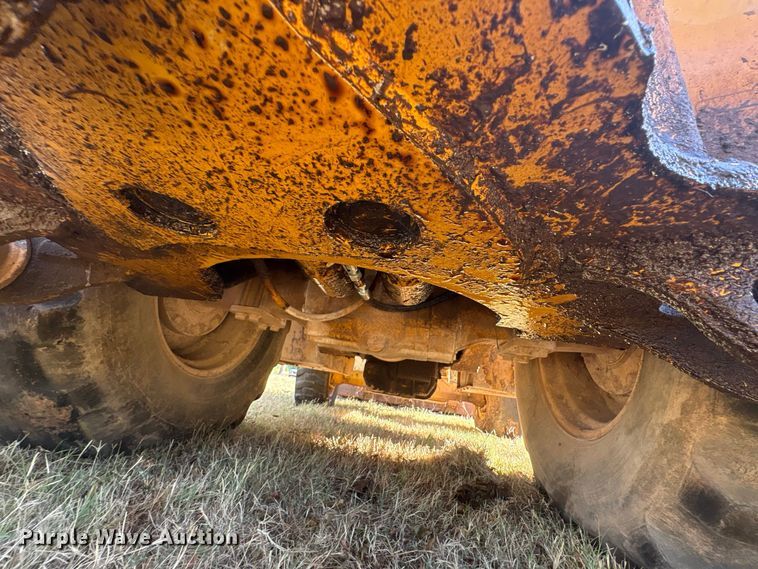 image for item EX0018 2012 John Deere 310J backhoe