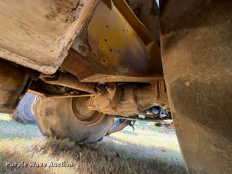 image for item EX0018 2012 John Deere 310J backhoe