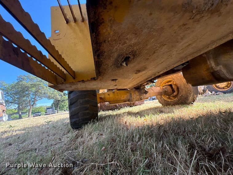 image for item EX0018 2012 John Deere 310J backhoe