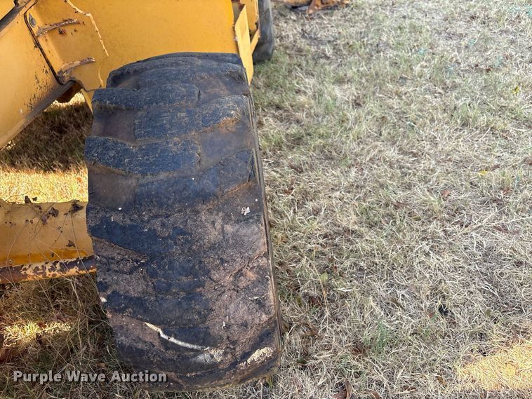 image for item EX0018 2012 John Deere 310J backhoe