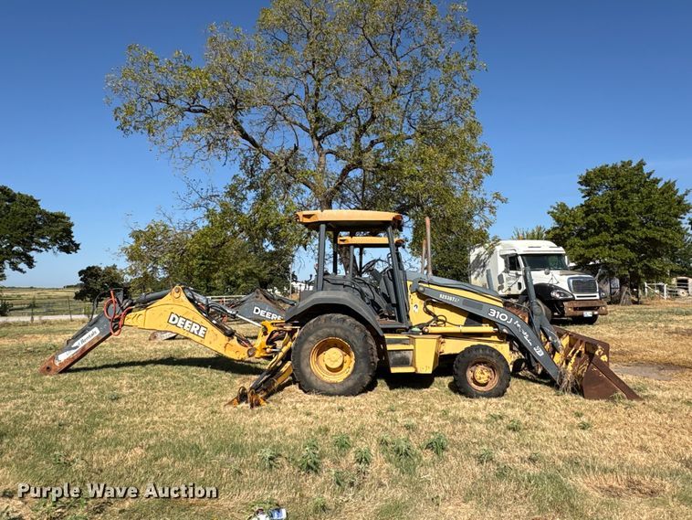 image for item EX0019 2012 John Deere 310J backhoe