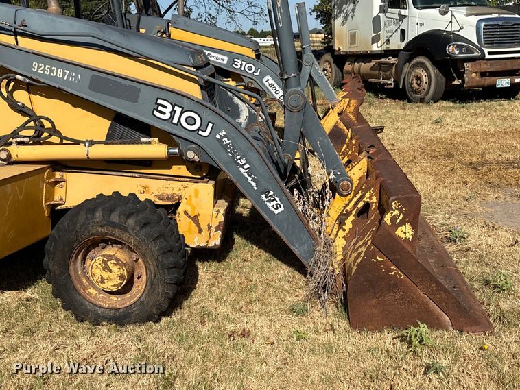 image for item EX0019 2012 John Deere 310J backhoe