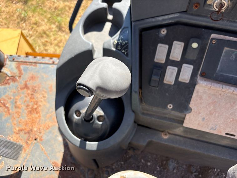 image for item EX0019 2012 John Deere 310J backhoe