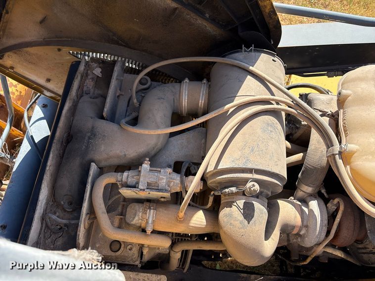 image for item EX0019 2012 John Deere 310J backhoe