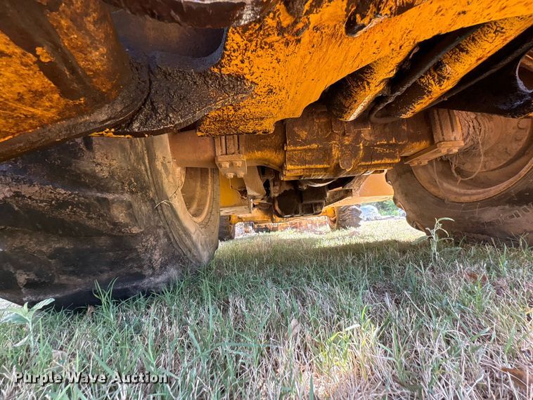 image for item EX0019 2012 John Deere 310J backhoe