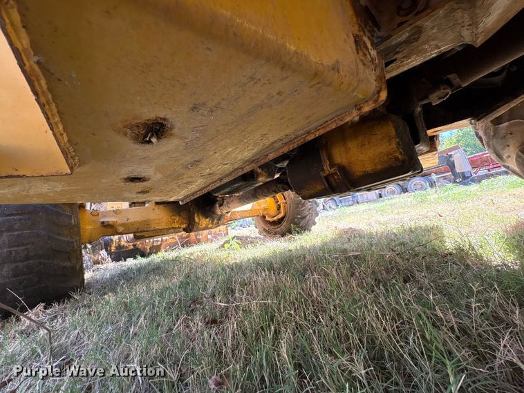 image for item EX0019 2012 John Deere 310J backhoe