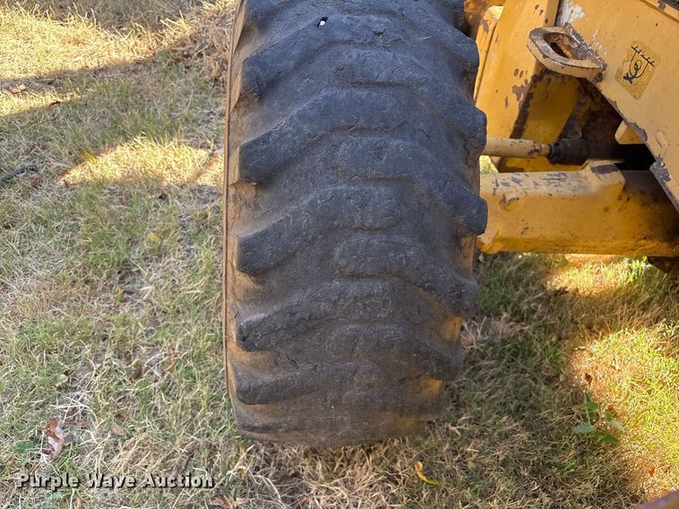 image for item EX0019 2012 John Deere 310J backhoe