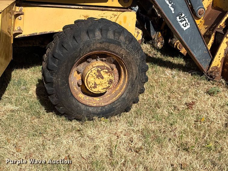 image for item EX0019 2012 John Deere 310J backhoe