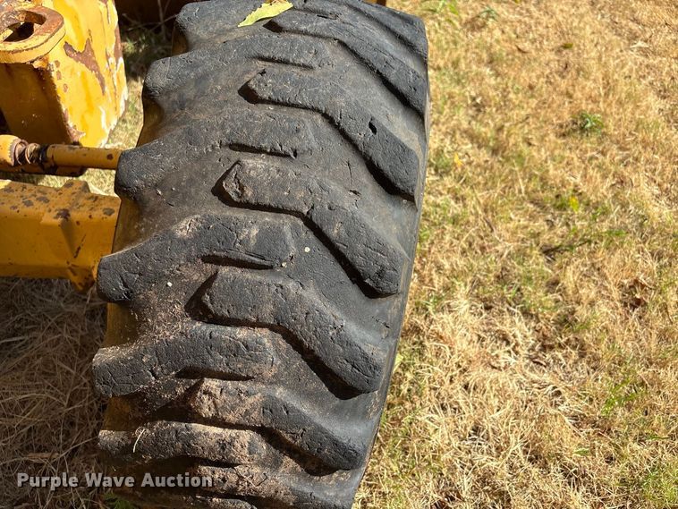 image for item EX0019 2012 John Deere 310J backhoe