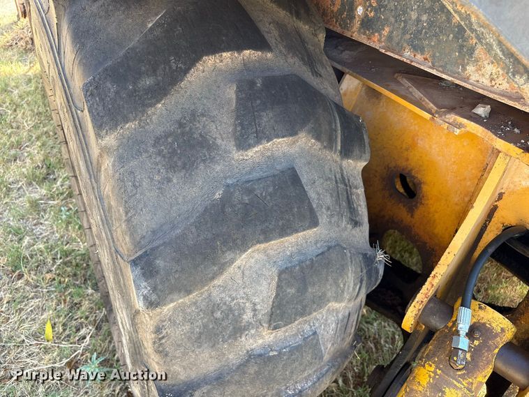 image for item EX0019 2012 John Deere 310J backhoe