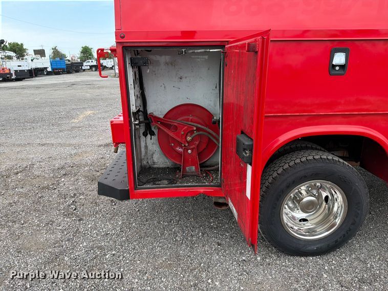 image for item FB4981 2017 Ford F350 Super Duty utility bed pickup truck