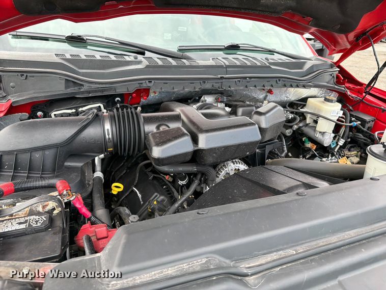 image for item FB4981 2017 Ford F350 Super Duty utility bed pickup truck