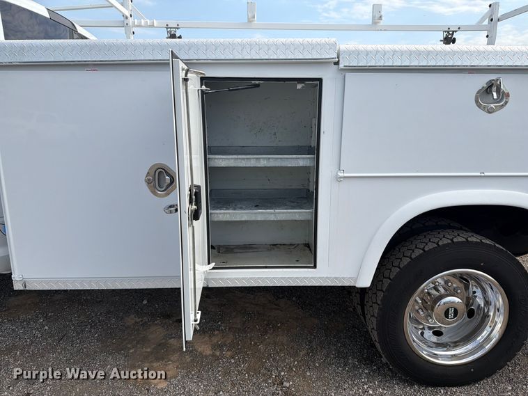 image for item FB4982 2015 RAM 5500 Heavy Duty utility / service truck