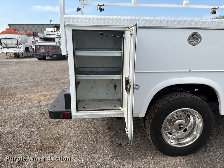 image for item FB4982 2015 RAM 5500 Heavy Duty utility / service truck
