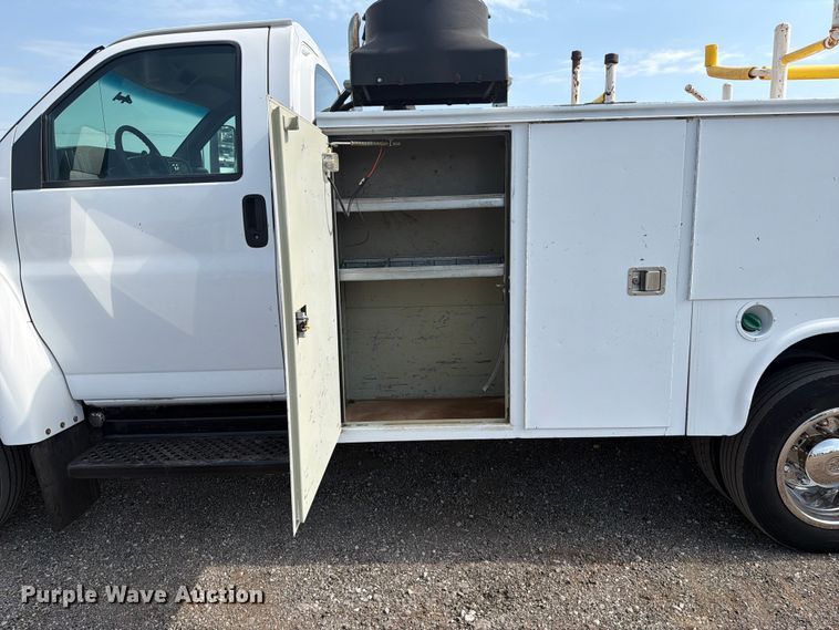image for item FB4983 2005 Chevrolet C4500 utility / service truck