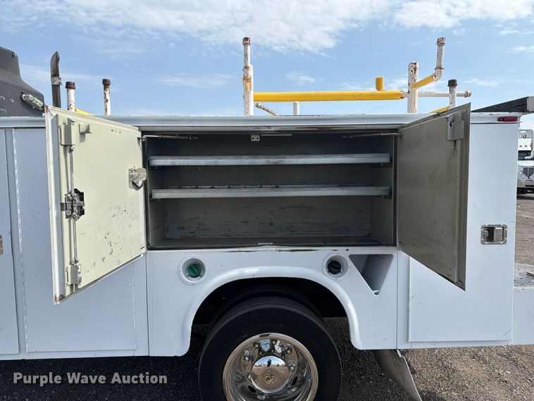 image for item FB4983 2005 Chevrolet C4500 utility / service truck