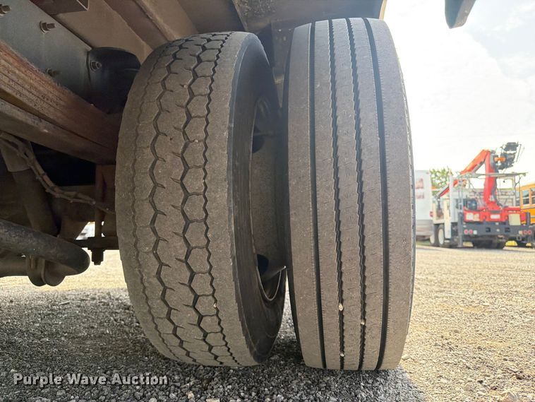 image for item FB4983 2005 Chevrolet C4500 utility / service truck