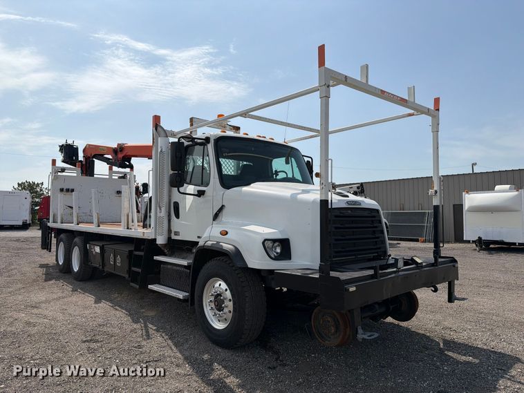 image for item FB4984 2014 Freightliner 114SD crane truck