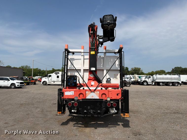 image for item FB4984 2014 Freightliner 114SD crane truck