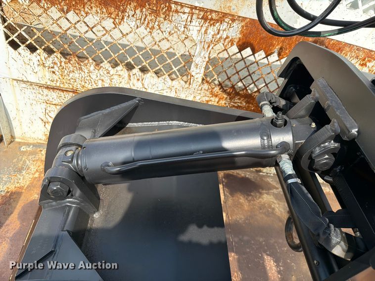 image for item FB4984 2014 Freightliner 114SD crane truck