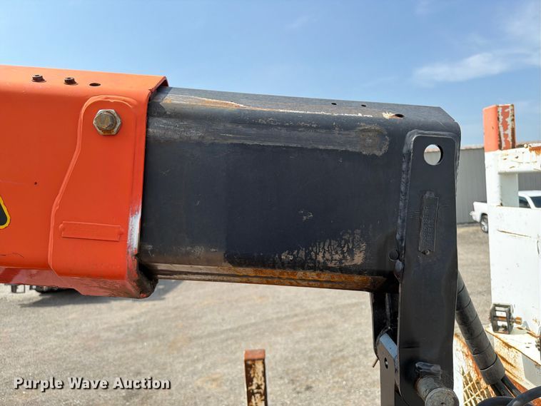 image for item FB4984 2014 Freightliner 114SD crane truck