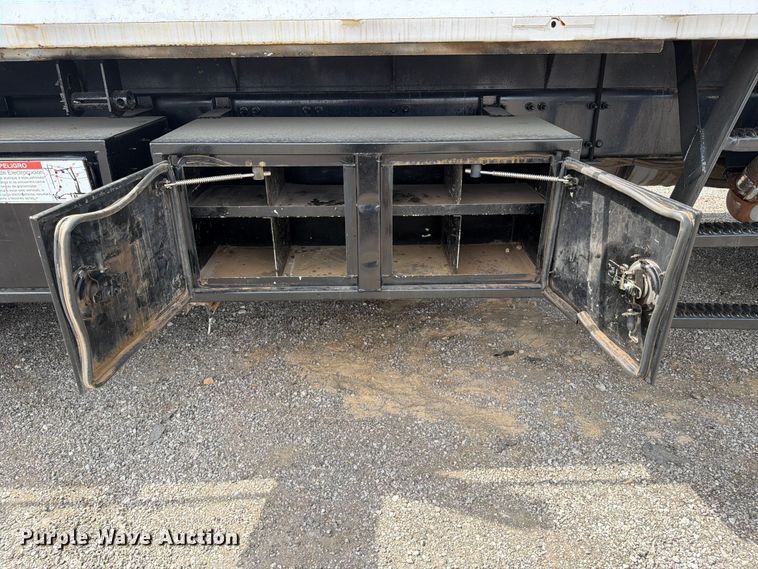 image for item FB4984 2014 Freightliner 114SD crane truck