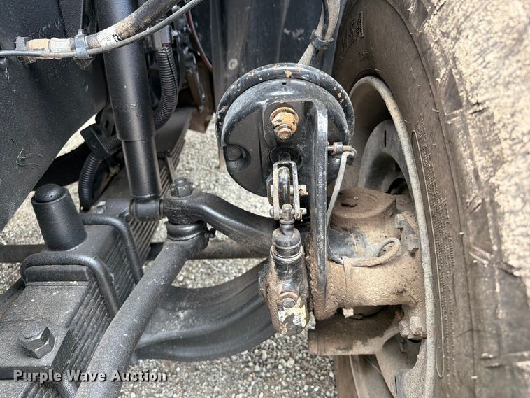 image for item FB4984 2014 Freightliner 114SD crane truck