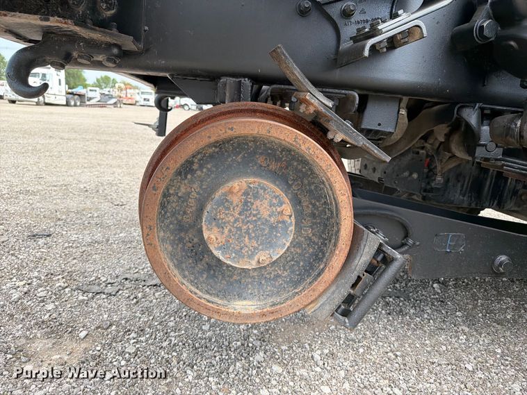 image for item FB4984 2014 Freightliner 114SD crane truck