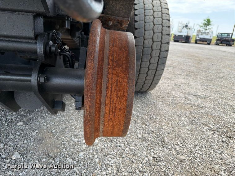 image for item FB4984 2014 Freightliner 114SD crane truck