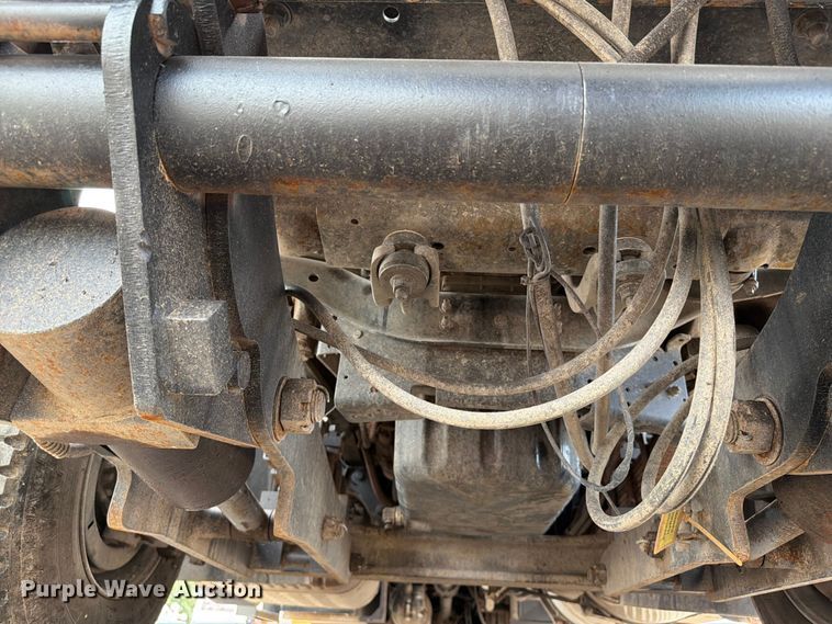 image for item FB4984 2014 Freightliner 114SD crane truck