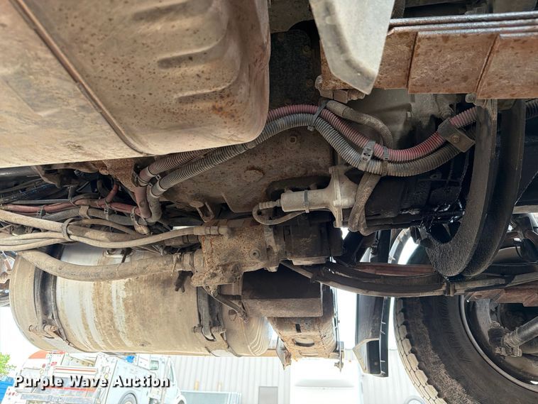 image for item FB4984 2014 Freightliner 114SD crane truck