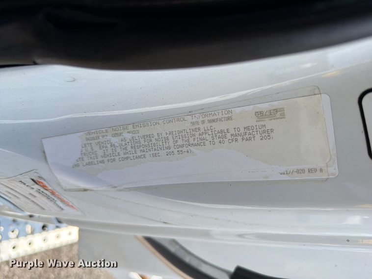 image for item FB4984 2014 Freightliner 114SD crane truck