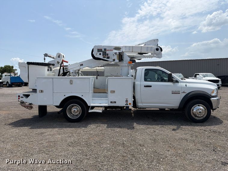 image for item FB4987 2013 RAM 5500 bucket truck