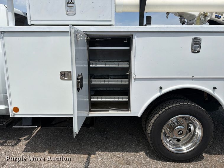 image for item FB4987 2013 RAM 5500 bucket truck