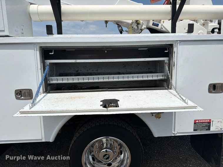 image for item FB4987 2013 RAM 5500 bucket truck