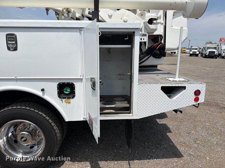image for item FB4987 2013 RAM 5500 bucket truck