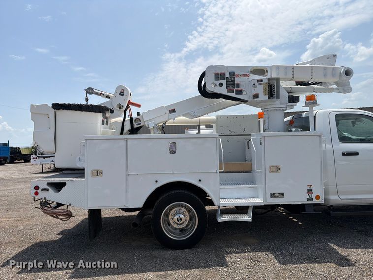 image for item FB4987 2013 RAM 5500 bucket truck