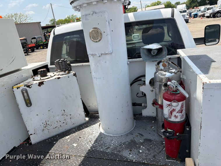 image for item FB4987 2013 RAM 5500 bucket truck
