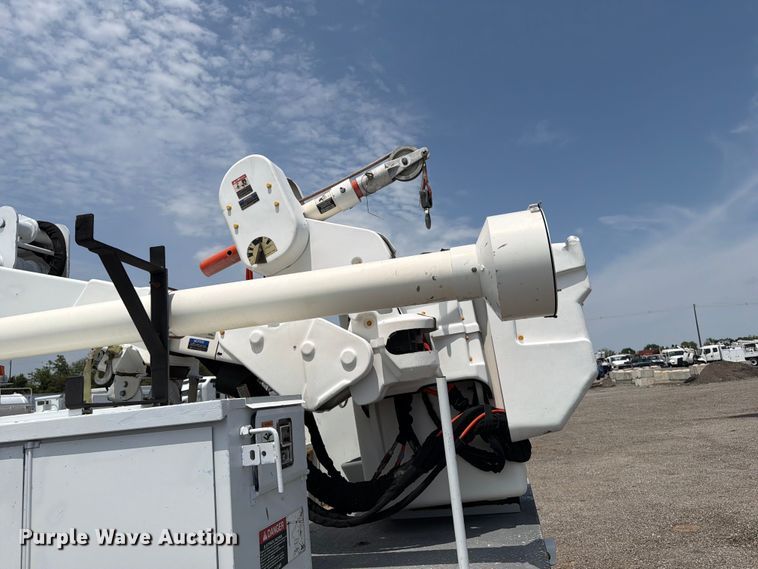 image for item FB4987 2013 RAM 5500 bucket truck