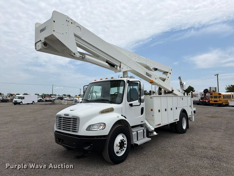 2011 Freightliner Business Class M2 bucket truck
