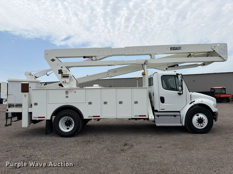 image for item FB4991 2011 Freightliner Business Class M2 bucket truck