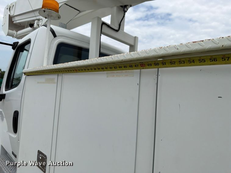 image for item FB4991 2011 Freightliner Business Class M2 bucket truck
