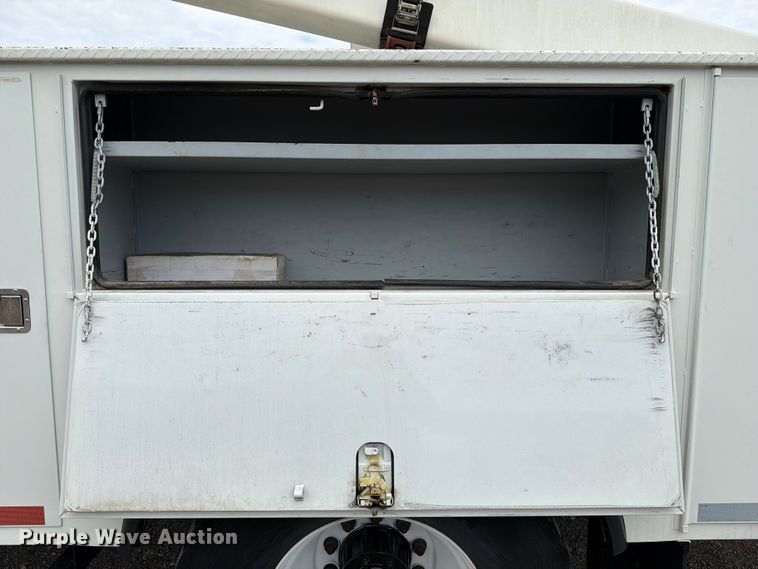 image for item FB4991 2011 Freightliner Business Class M2 bucket truck