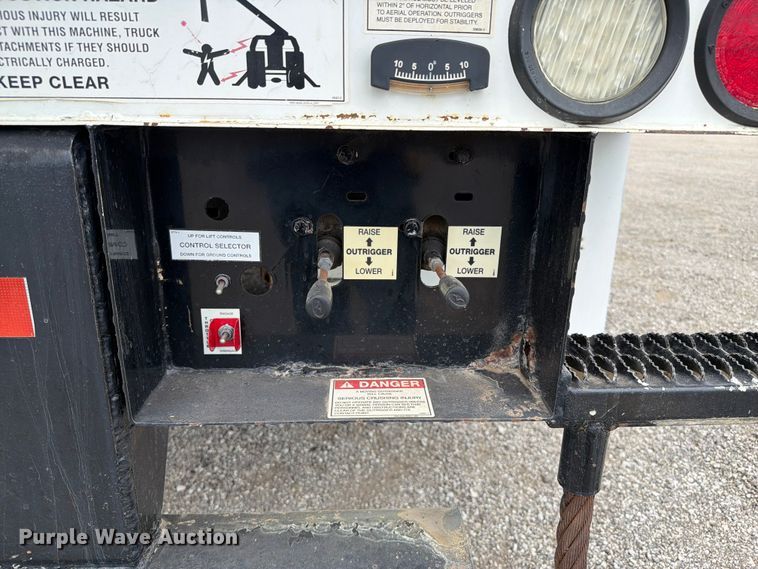 image for item FB4991 2011 Freightliner Business Class M2 bucket truck