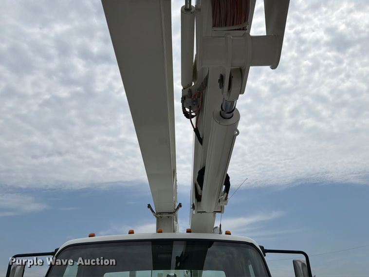 image for item FB4991 2011 Freightliner Business Class M2 bucket truck