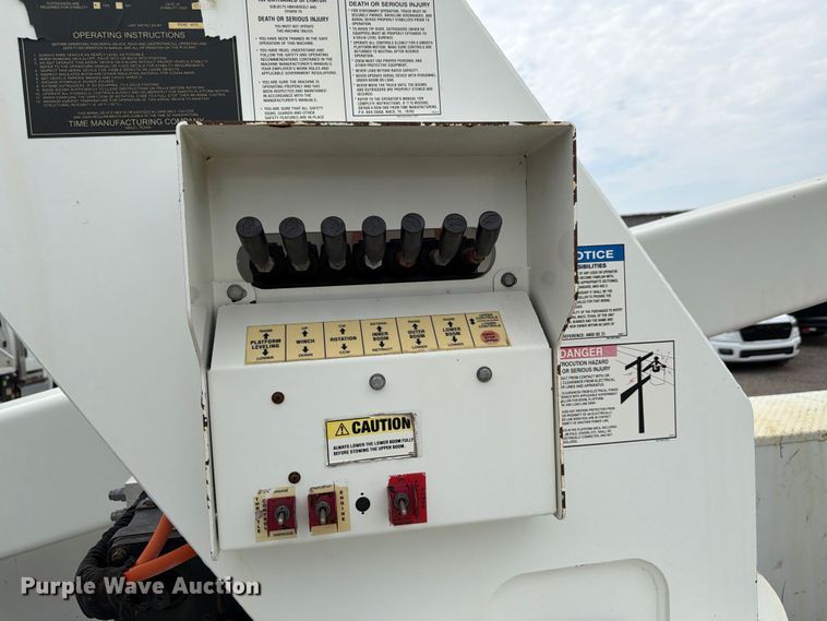 image for item FB4991 2011 Freightliner Business Class M2 bucket truck