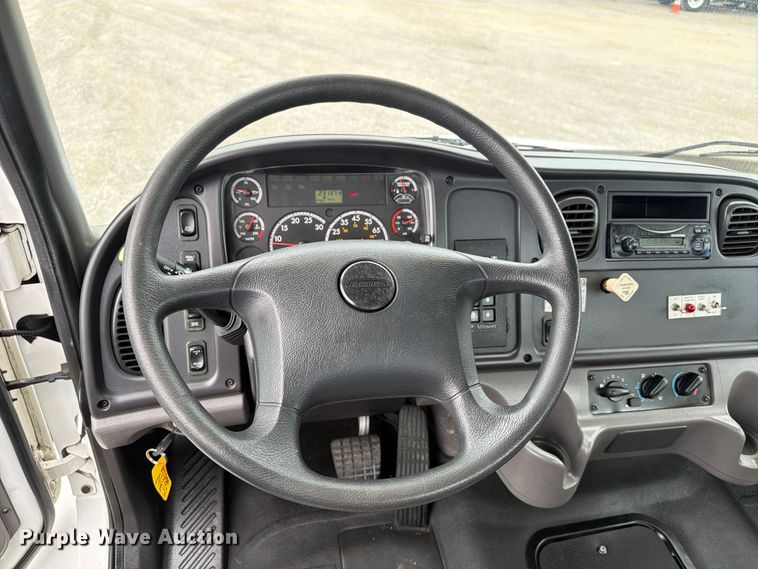 image for item FB4991 2011 Freightliner Business Class M2 bucket truck