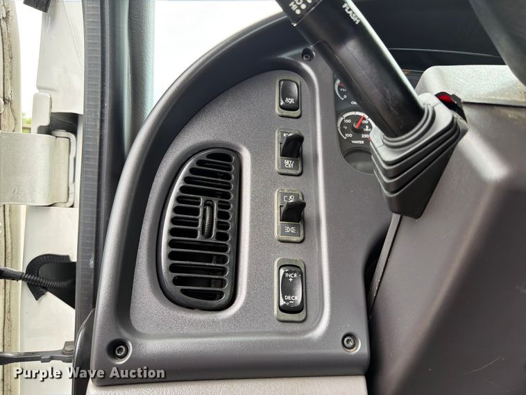 image for item FB4991 2011 Freightliner Business Class M2 bucket truck