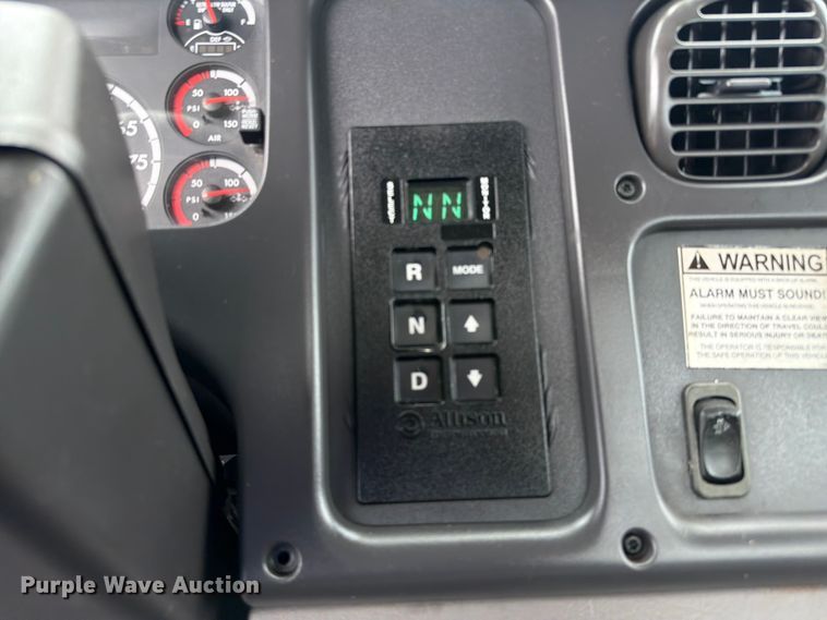 image for item FB4991 2011 Freightliner Business Class M2 bucket truck